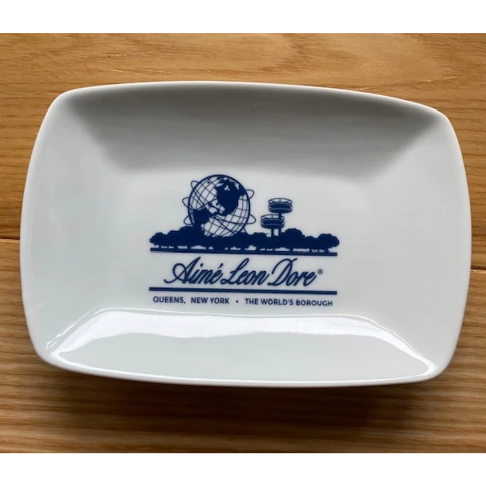 Aime Leon Dore unisphere Blue soap dish rare White Porcelain 6" x 4" ALD
